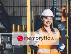 femme sur site industriel logo memoryflow
