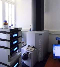 Spectrometre_de_masse_bio_organique_Museum_national_histoire_naturelle