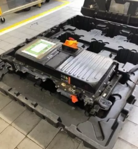 Vestalia_ Batteries VHU