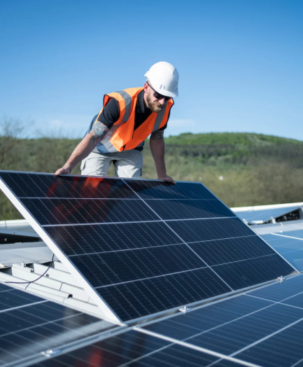 experts_veolia_panneaux_photovoltaiques