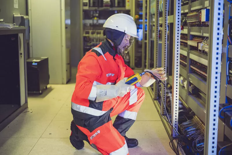 Techniciens_utilites_electriques