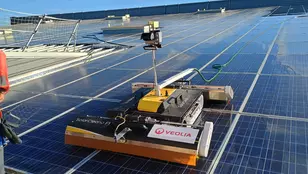 Robot nettoyeur panneaux photovoltaiques